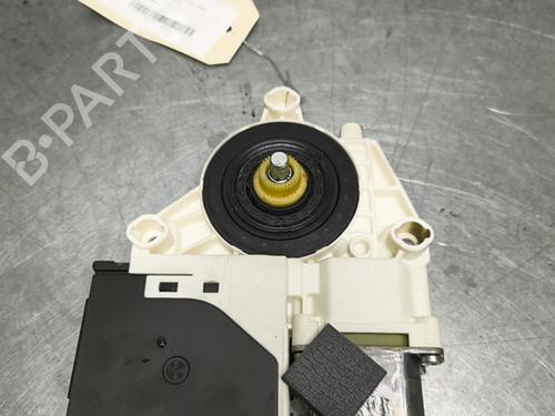 Vindusheismekanisme venstre foran AUDI A3 (8P1) 2.0 TDI 16V (140 hp) 32993997