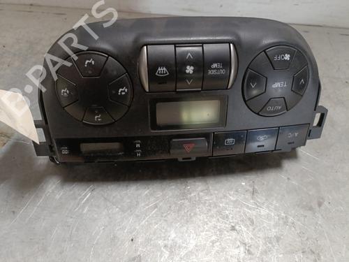 Climate control TOYOTA RAV 4 II (_A2_) 2.0 D 4WD (CLA20_, CLA21_, CLA20R, CLA21R) | BP27344144I5 - Image 2