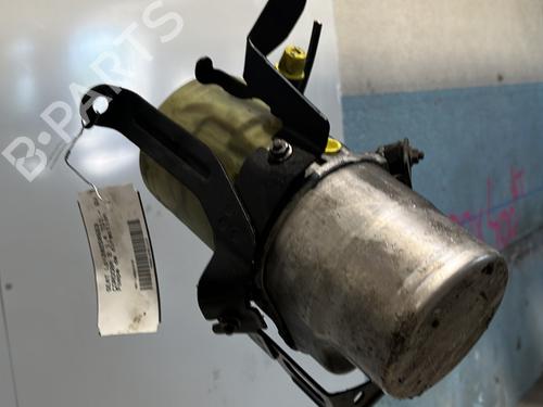 Used Steering pump SEAT CORDOBA (6L2) 1.4 TDI (70 hp) 28354249