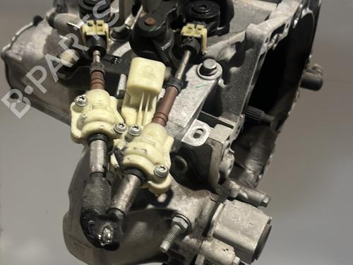 Used Gearbox PEUGEOT 208 II (UB_, UP_, UW_, UJ_) e-208 (136 hp) 28443770