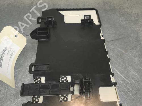 Used Fuse box Fuse box MINI MINI COUNTRYMAN (F60) Cooper SD ALL4 (190 hp) 32996459 32996459