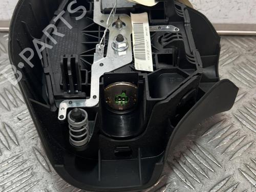 Used Driver airbag PEUGEOT 206 Hatchback (2A/C) 1.4 i (75 hp) 21711422