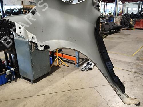 Used Right front fenders Right front fenders 39227682 39227682