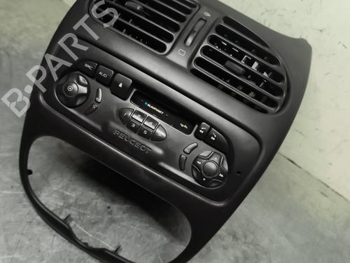 Used Radio PEUGEOT 206 Hatchback (2A/C) 1.6 16V (109 hp) 31815940