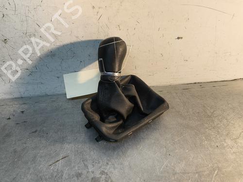 Used Shift knob VW POLO VI (AW1, BZ1, AE1) 1.0 MPi (80 hp) 32995138