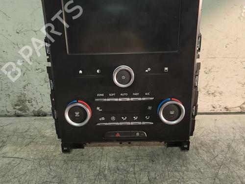 Used Display monitor Display monitor RENAULT MEGANE IV Hatchback (B9A/M/N_) 1.5 dCi 90 (B9A1) (90 hp) 32996311 32996311