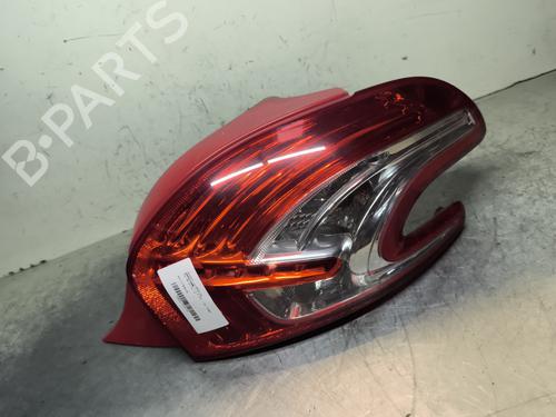 Højre baglygte PEUGEOT 208 I (CA_, CC_) 1.4 HDi (68 hp) 31151081