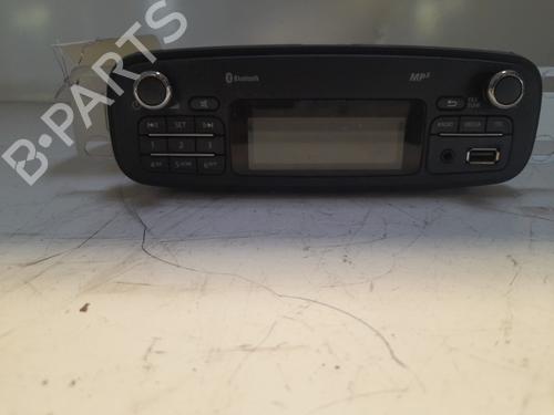 Used Radio RENAULT CLIO IV (BH_) 1.5 dCi 75 (75 hp) 25274807