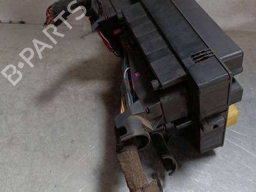 Used Fuse box Fuse box OPEL ASTRA H GTC (A04) 1.7 CDTI (L08) (110 hp) 28165068 28165068