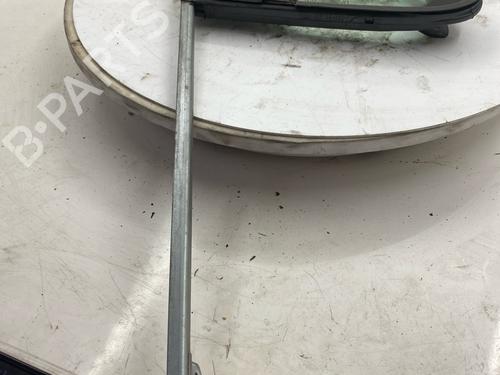 Used Front right quarter glass Front right quarter glass 39640416 39640416