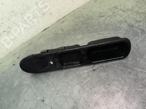 Used Right front window switch PEUGEOT 207 (WA_, WC_) 1.6 HDi (90 hp) 32994647