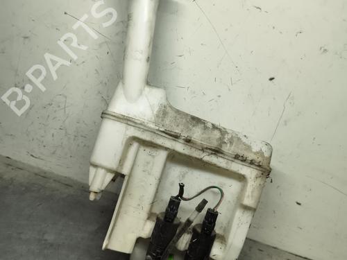 Réservoir lave-glace TOYOTA AYGO (_B1_) 1.0 (KGB10_, KGB10R) (68 hp) 31872253