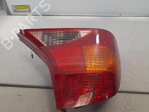 left-taillight-ford-focus-i-saloon-dfw-18-turbo-di-tddi-1150022-1999-2000-2001-2002-2003-2004-2005-2006-2007-2008-2009-21696817 main image