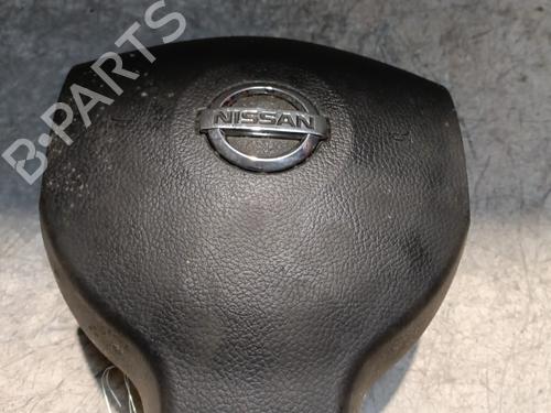 Used Driver airbag NISSAN NOTE (E11, NE11) 1.5 dCi (90 hp) 22893843