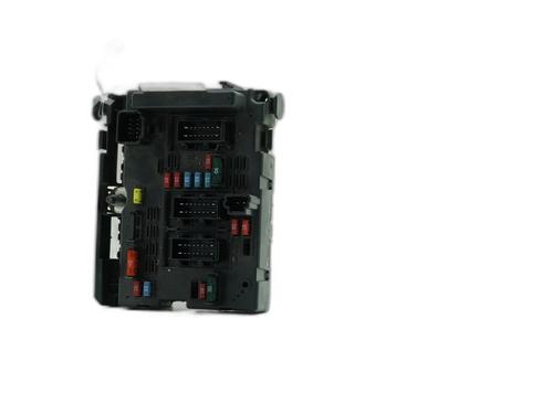 Used Fuse box Fuse box 38188260 38188260
