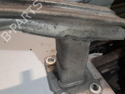 Used Front bumper reinforcement Front bumper reinforcement 21713630 21713630