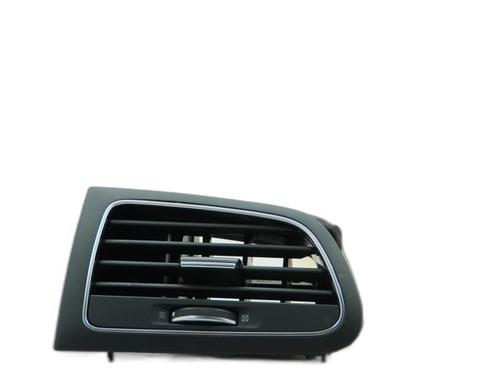 air-vent-renault-megane-iv-hatchback-b9amn_-2015-40434932 main image