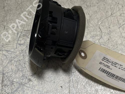 Air vent RENAULT CAPTUR I (J5_, H5_) 1.5 dCi 90 (J5N4, J5M5, J5MW, J5M6, J5AL, J5AJ) | BP25624636I21 - Image 1