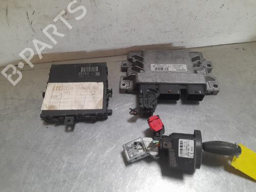 Elektronische module RENAULT TWINGO II (CN0_) 1.2 16V (CN04, CN0B) (75 hp) 28304548