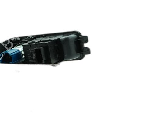 switch-audi-a3-sportback-8ya-8yf-2019-36015178 main image