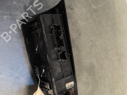 Used Left front window switch Left front window switch NISSAN JUKE (F15) 1.5 dCi (110 hp) 29733393 29733393