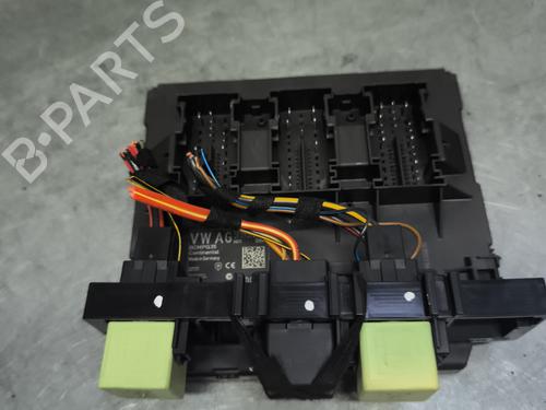 Used Fuse box Fuse box VW SCIROCCO III (137, 138) 2.0 TDI (170 hp) 32996943 32996943