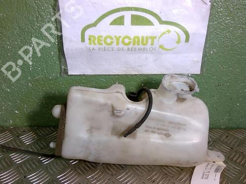 Used Windscreen washer tank Windscreen washer tank 21724747 21724747