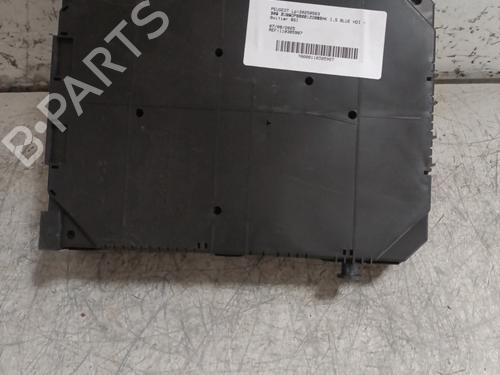 Used Fuse box PEUGEOT 308 SW II (LC_, LJ_, LR_, LX_, L4_) 1.5 BlueHDi 100 (102 hp) 28078771