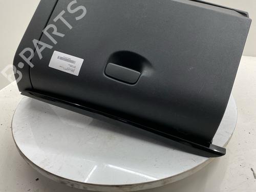 Used Glove box Glove box 39640749 39640749