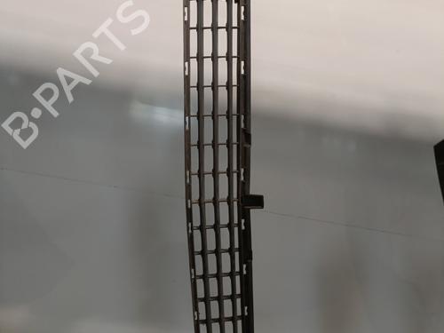 Used Grille MERCEDES-BENZ B-CLASS Sports Tourer (W245) B 200 CDI (245.208) (140 hp) 27213614