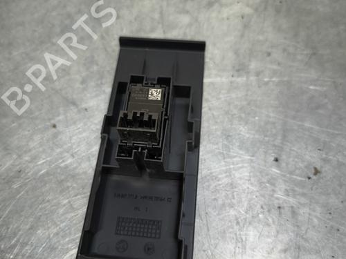 Right front window switch SEAT TOLEDO IV (KG3) 1.2 TSI | BP30552424I26 - Image 2
