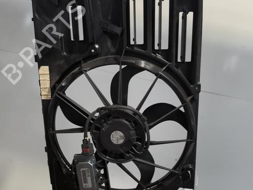 Used Radiator fan VOLVO V40 Hatchback (525) D3 (150 hp) 29081626
