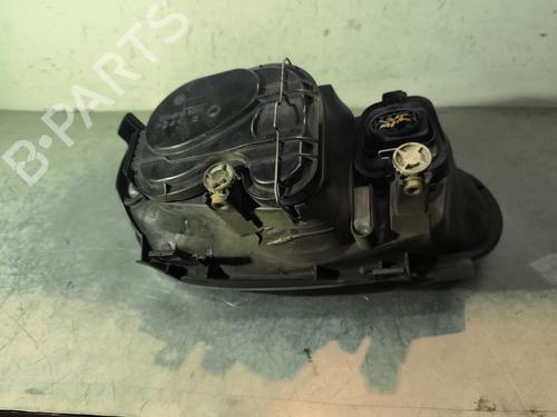 Right headlight VW GOLF IV (1J1) 1.9 TDI | BP29733175C29
