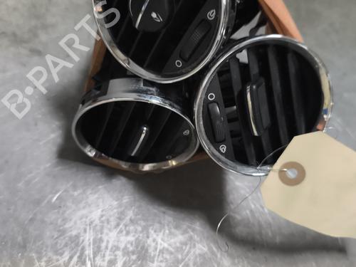 Air vent PEUGEOT 308 I (4A_, 4C_) 1.6 HDi | BP27364148I21