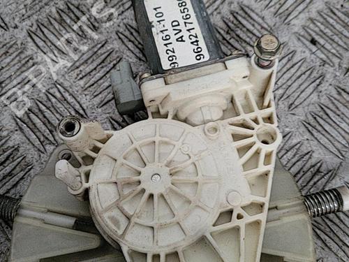 Used Front wiper motor PEUGEOT 406 (8B) 2.0 HDI 110 (109 hp) 22033692