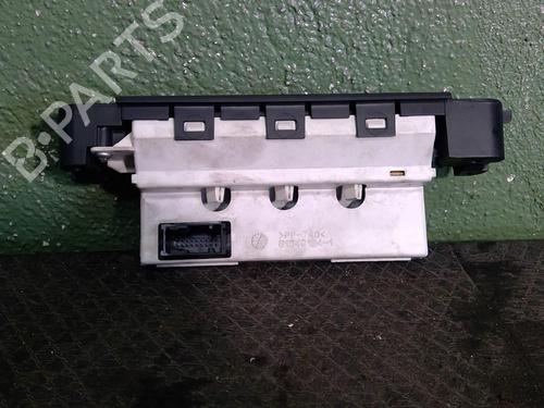 Used Display monitor PEUGEOT 406 Break (8E/F) 2.0 HDI 110 (109 hp) 22031720