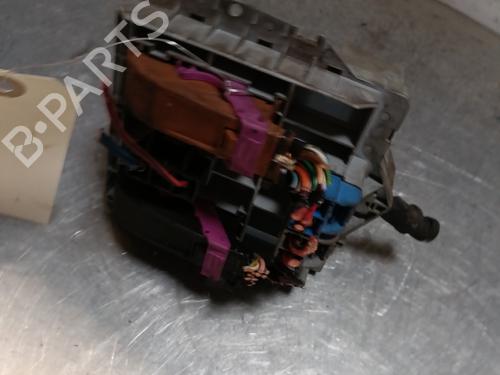 fuse-box-alfa-romeo-gt-937_-2003-2004-2005-2006-2007-2008-2009-2010-28165879 main image