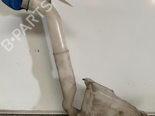 Used Windscreen washer tank VW POLO (9N_, 9A_) 1.2 12V (64 hp) 21699395