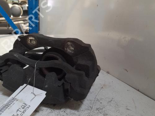 Used Left front brake caliper Left front brake caliper PEUGEOT 208 I (CA_, CC_) 1.6 HDi / BlueHDi 75 (75 hp) 22652834 22652834
