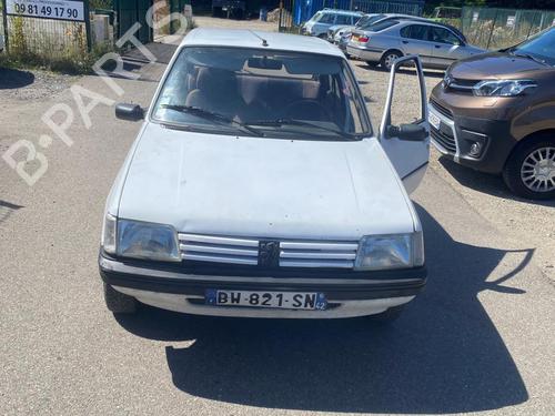 Grille PEUGEOT 205 II (20A/C) 1.7 Diesel | BP21710048C40