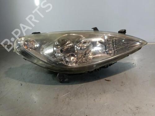 Used Right headlight Right headlight PEUGEOT 307 (3A/C) 2.0 HDi 110 (107 hp) 21705392 21705392