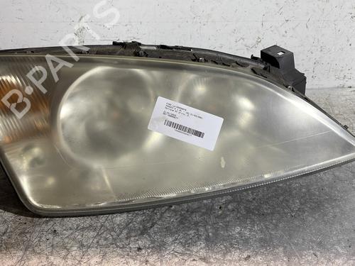 Used Right headlight FORD MONDEO III Saloon (B4Y) 1.8 16V (125 hp) 23823615