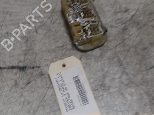 Used Interior roof light Interior roof light PEUGEOT PARTNER Tepee 1.6 HDi 16V (90 hp) 21709188 21709188