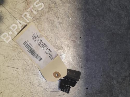 Used Left front window switch FIAT 500 (312_) 1.2 (312AXA1A) (69 hp) 22359272