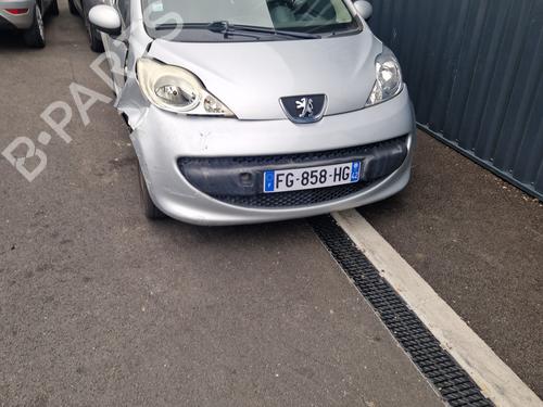 Used Parts PEUGEOT 107 (PM_, PN_) 1.0 (68 hp) 4376527