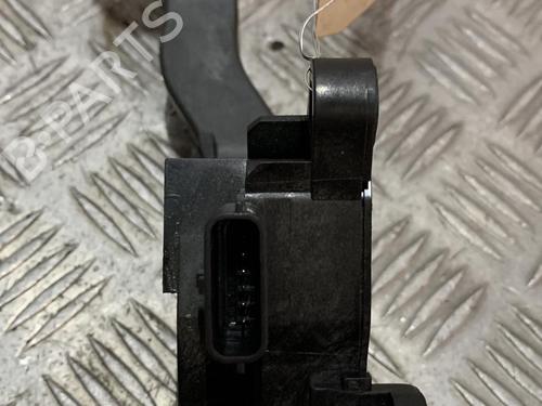 Used Pedal NISSAN MICRA IV (K13K, K13KK) 1.2 (80 hp) 21706894