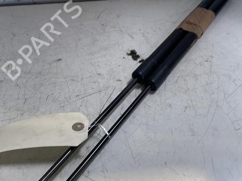 tailgate-lift-support-citroen-c3-picasso-sh_-2008-24526499 main image