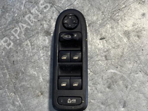 Used Right front window switch PEUGEOT 308 I (4A_, 4C_) 1.6 HDi (92 hp) 21721031