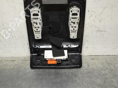 Used Interior roof light Interior roof light RENAULT CLIO V (B7_) 1.0 TCe 90 (B7MT) (91 hp) 30552731 30552731