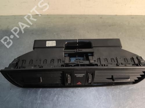 air-vent-skoda-rapid-spaceback-nh1-2012-2013-2014-2015-2016-2017-2018-2019-29997499 main image